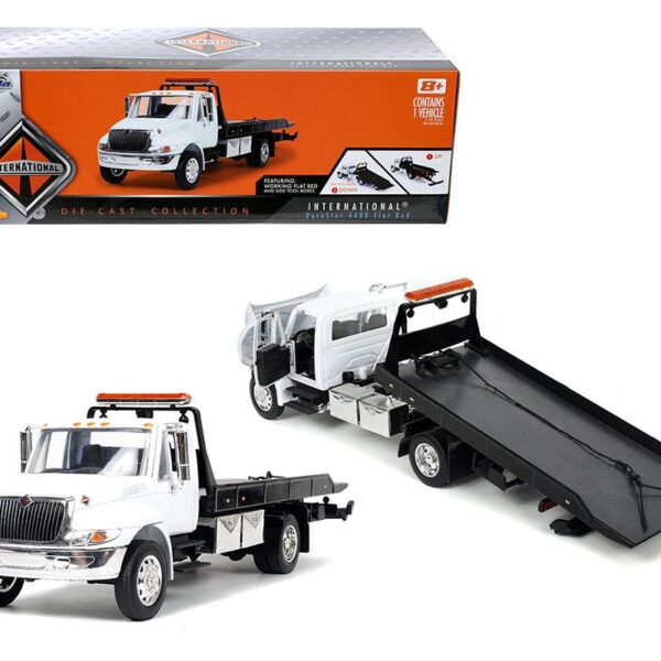 Jada 1:24 International Flatbed Tow Truck (White)