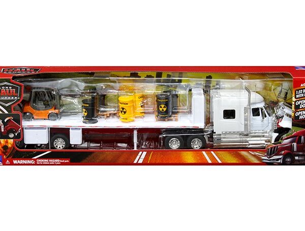 New Ray 1:32 International Radioactive Waste Forklift â€“ Long Haul Truckers