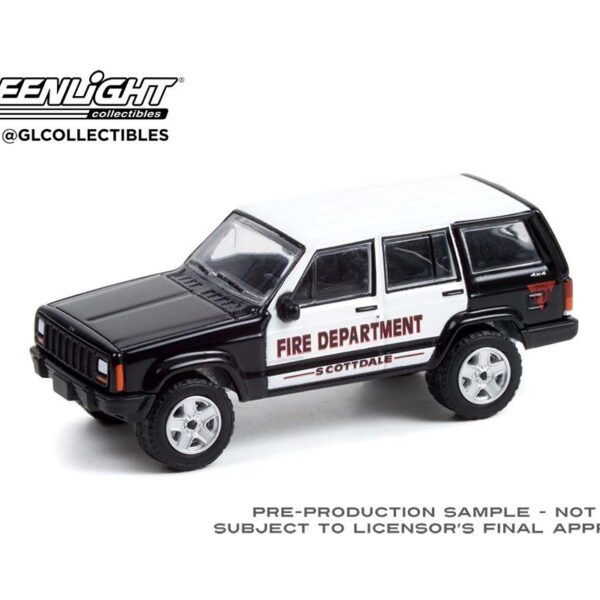 Greenlight 1:64 Fire Rescue Series 2 – 2000 Jeep Cherokee (Black/White) – Scottdale, Pennsylvania Fire Department