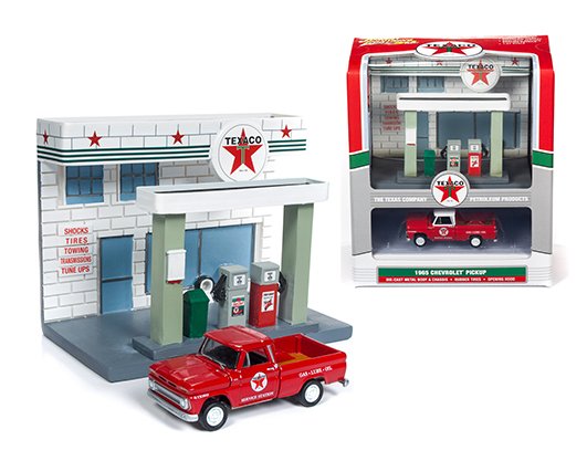 Johnny Lightning 1:64 Diorama – Resin Texaco Station with Diecast 1965 Chevrolet Pickup – Limited Edition
