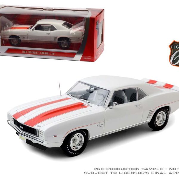 Highway 61 1:18 1969 Chevrolet Camaro Z10 – Pace Car Coupe (White)