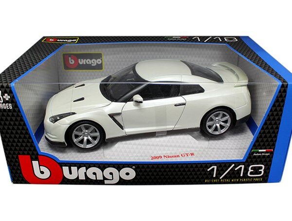 Bburago 1:18 2009 Nissan GT-R (White)