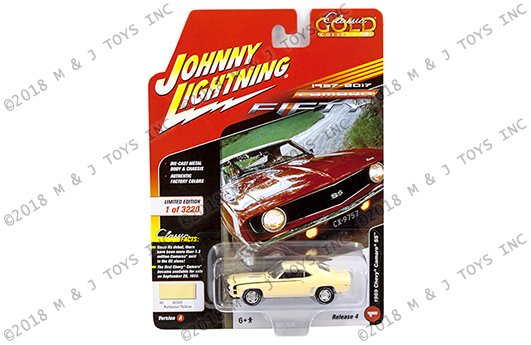 Johnny Lightning 1:64 Classic Gold – Version A – 1969 Chevrolet Camaro SS (Butternut Yellow)