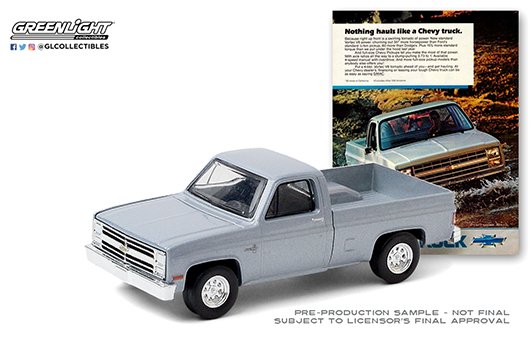 Greenlight 1:64 Vintage Ad Cars Series 3 – 1985 Chevrolet Truck â€œNothing hauls like a Chevy truckâ€ (Silver)
