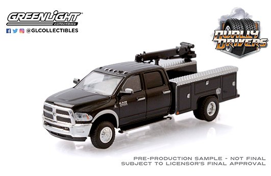 Greenlight 1:64 Dually Drivers Series 5 – 2018 Ram 3500 Dually Crane Truck (Black)