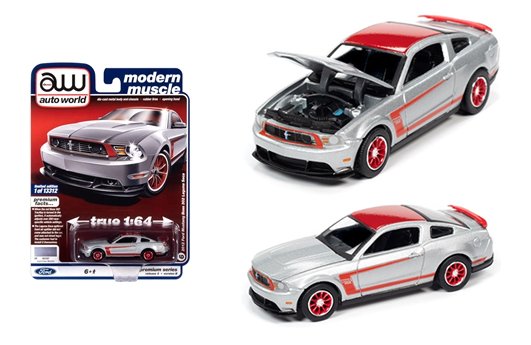 Auto World 1:64 Premium – 2012 Ford Mustang Boss 302 (Laguna Seca Silver)