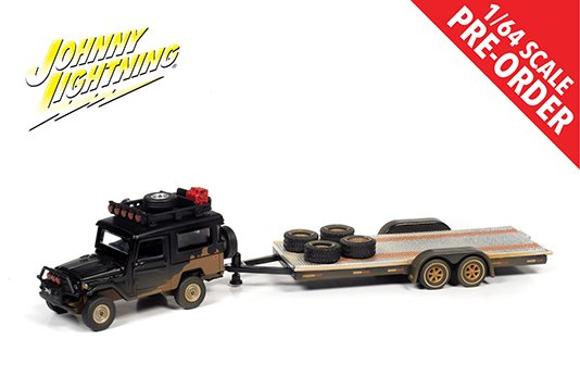 Johnny Lightning 1:64 Truck & Trailer 2020 Release 1 Toyota land Cruiser With open trailer Black Dirty