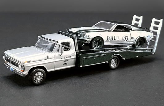 Greenlight 1:64 ACME – Allan Moffat – Trans Am Mustang & F-350 Ramp Truck (White/Black)