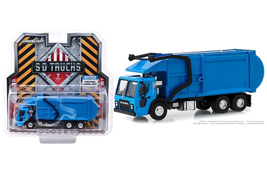 Greenlight 1:64 SD Trucks Series 7 – 2019 Mack LR Refuse + Recycle Truck (Blue)