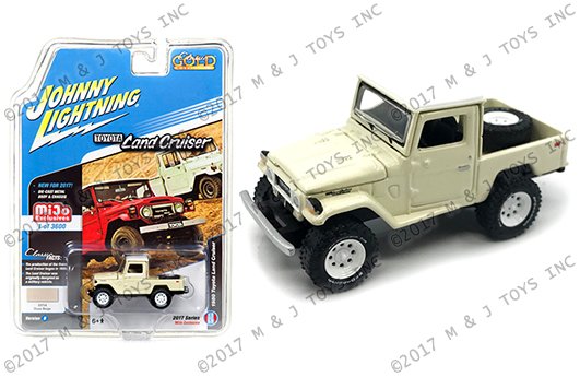 Johnny Lightning 1:64 Classic Gold 2017 Version B – 1980 Toyota Land Cruiser Open Back with spare wheel – MiJo Exclusives