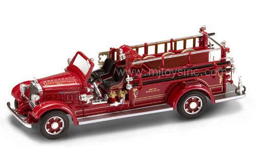 SIGNATURE SERIES 1:43 FIRE ENGINE 1935 MACK TYPE 75BX